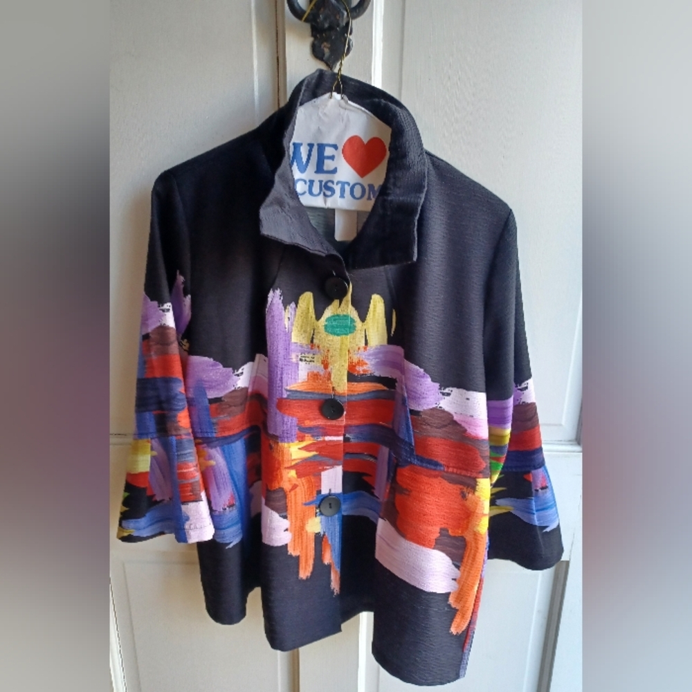 Damee Colorful Abstract Button-Up